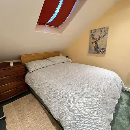 Cozy Loft Apartment Largs Exterior photo