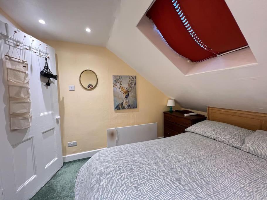 Cozy Loft * Largs
